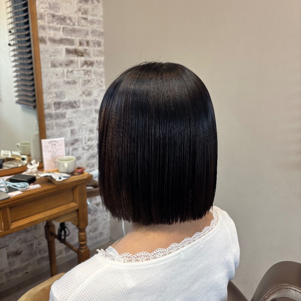 つくば市髪質改善美容室Re:more hair&spaの縮毛矯正はショートスタイルも自然な仕上がりに！